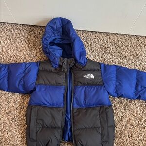 Reversible!! The North Face Blue and Black Hooded Puffer Jacket